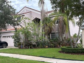 149 Cameron Dr, Weston FL 33326