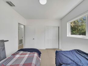 16010 NE 5th Ave, Miami FL 33162