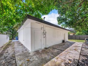 16010 NE 5th Ave, Miami FL 33162