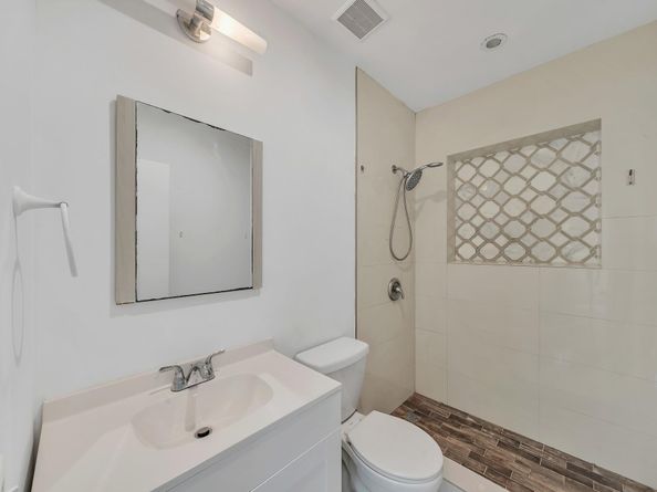 16010 NE 5th Ave, Miami FL 33162