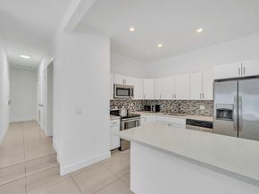 16010 NE 5th Ave, Miami FL 33162