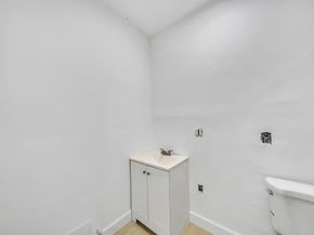 16010 NE 5th Ave, Miami FL 33162