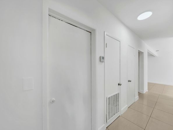 16010 NE 5th Ave, Miami FL 33162