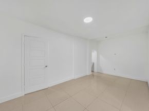 16010 NE 5th Ave, Miami FL 33162