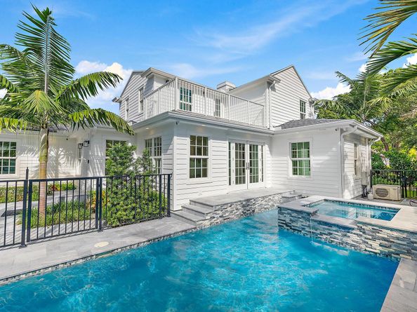 291 Austin Lane, West Palm Beach FL 33401