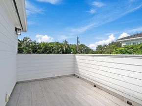 291 Austin Lane, West Palm Beach FL 33401