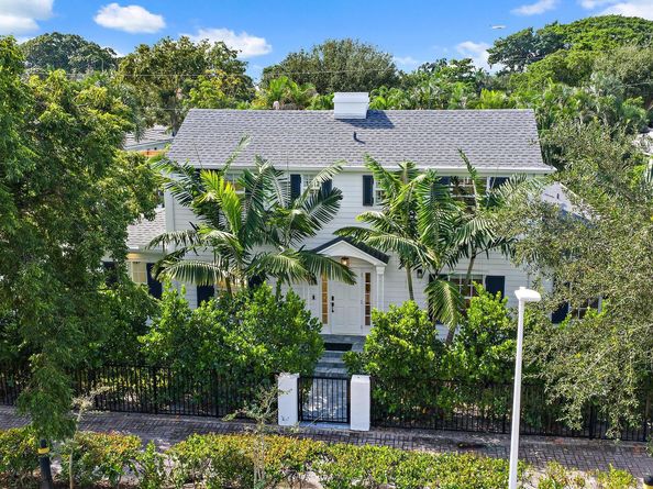291 Austin Lane, West Palm Beach FL 33401