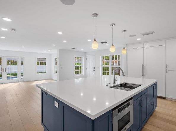 291 Austin Lane, West Palm Beach FL 33401