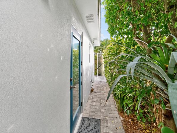 217 E 23rd Street, Riviera Beach FL 33404