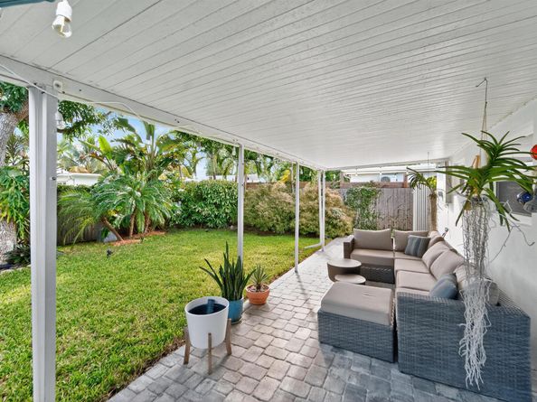 217 E 23rd Street, Riviera Beach FL 33404