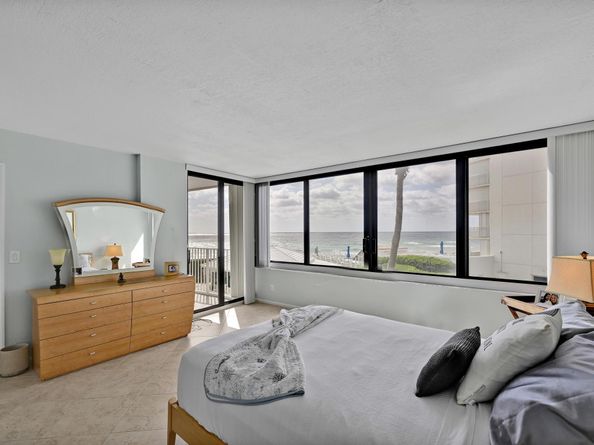 3590 S Ocean Boulevard 306, South Palm Beach FL 33480