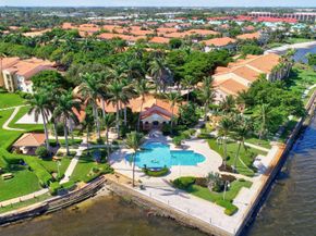103 Yacht Club Way 206, Hypoluxo FL 33462