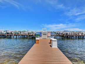 103 Yacht Club Way 206, Hypoluxo FL 33462