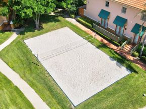 103 Yacht Club Way 206, Hypoluxo FL 33462