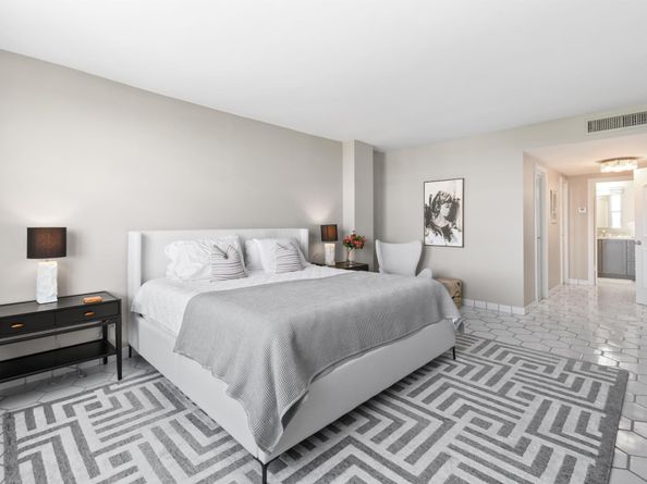 2295 S Ocean Boulevard 617, Palm Beach FL 33480