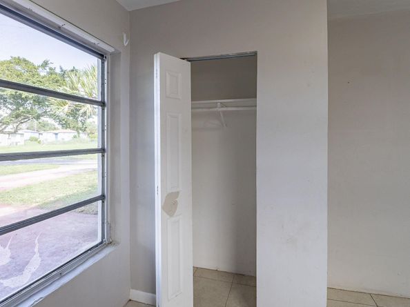 404 NW 5th Ave, Boynton Beach FL 33435