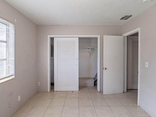 404 NW 5th Ave, Boynton Beach FL 33435