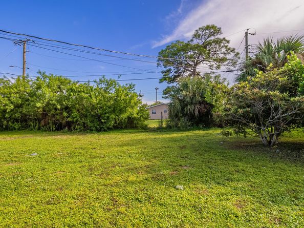 404 NW 5th Ave, Boynton Beach FL 33435