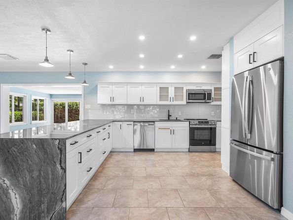 2701 SW 6th Street, Boynton Beach FL 33435