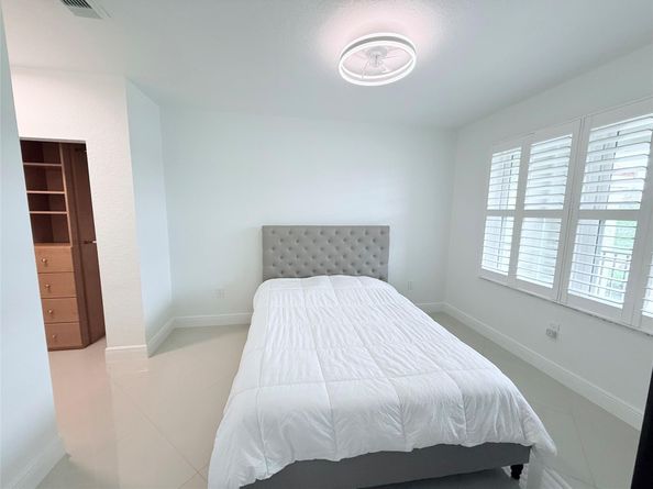 805 Belmont Pl 805, Boynton Beach FL 33436