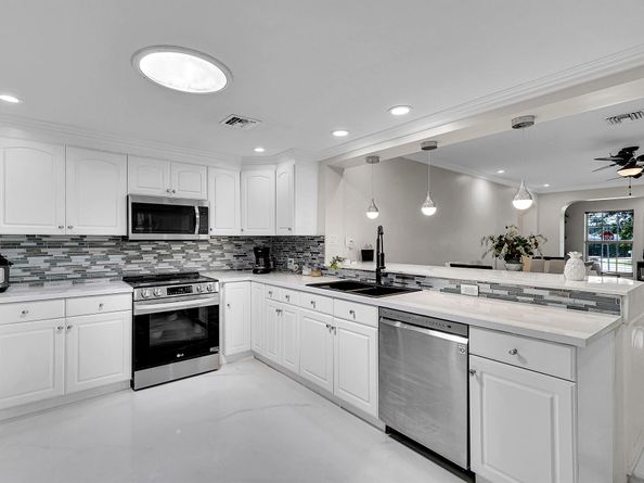 4141 NE 16th Avenue, Pompano Beach FL 33064