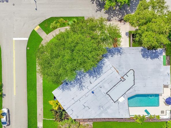 4141 NE 16th Avenue, Pompano Beach FL 33064
