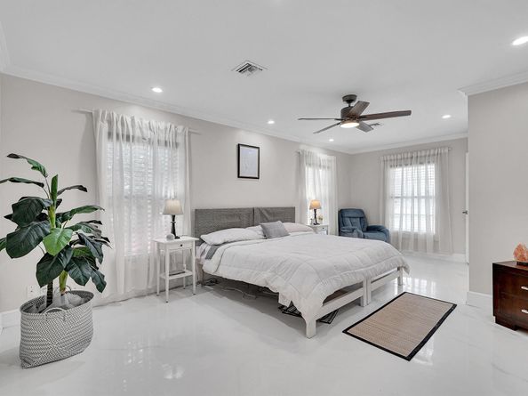 4141 NE 16th Avenue, Pompano Beach FL 33064