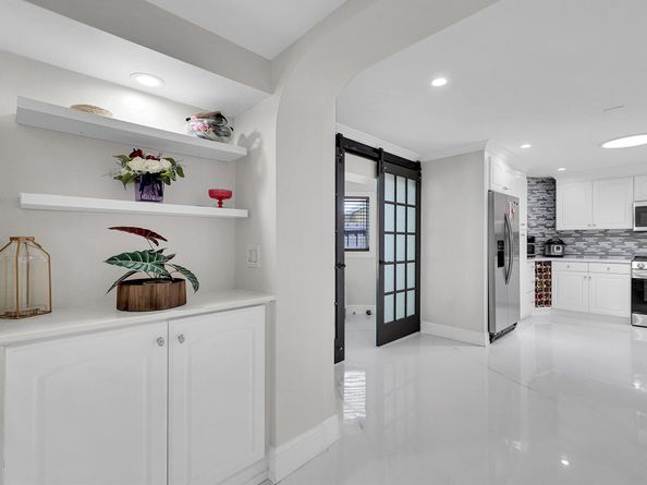 4141 NE 16th Avenue, Pompano Beach FL 33064