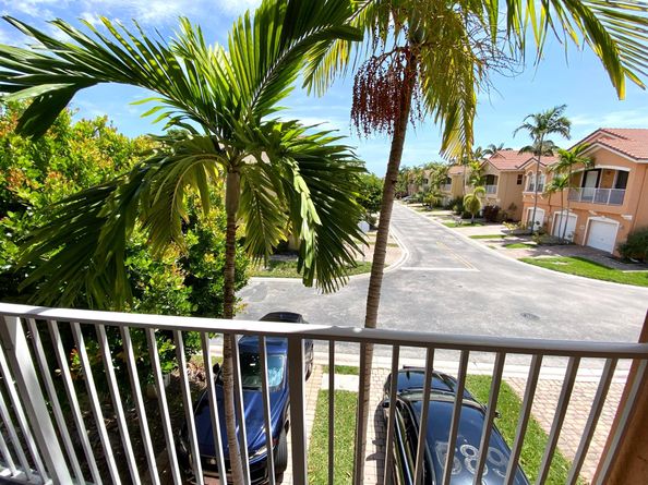 3261 Scarletta Drive, Riviera Beach FL 33404
