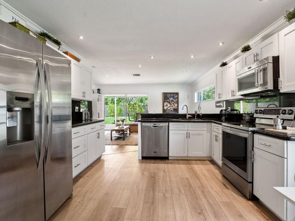 3668 Lincoln Way, Hollywood FL 33026