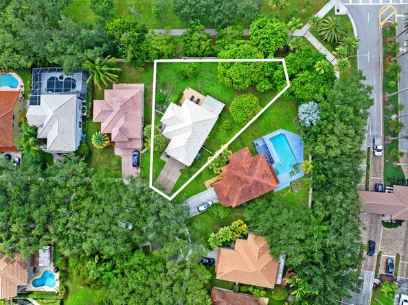 3668 Lincoln Way, Hollywood FL 33026