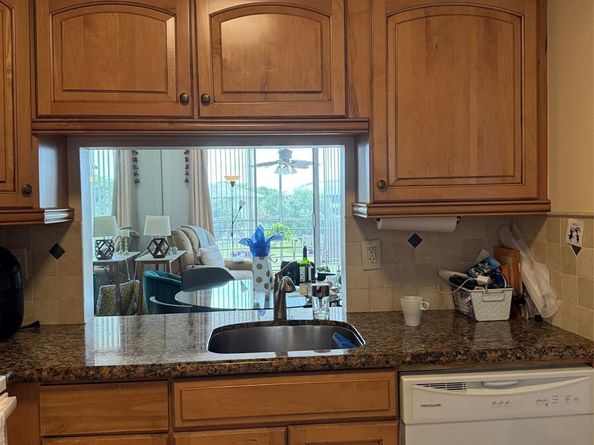 9230 Lagoon Pl 408, Davie FL 33324