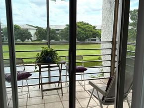 9230 Lagoon Pl 408, Davie FL 33324