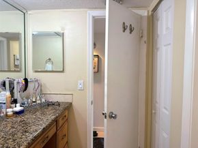 9230 Lagoon Pl 408, Davie FL 33324