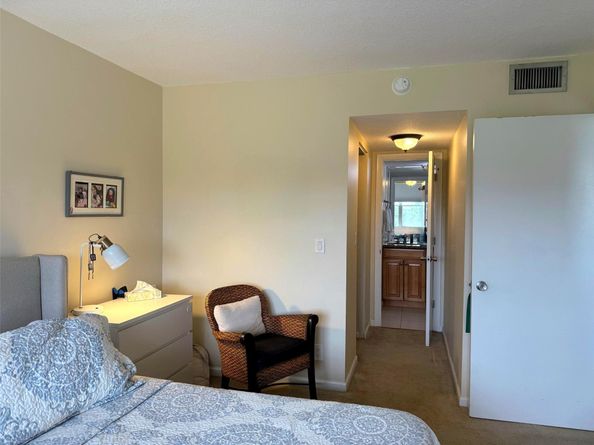9230 Lagoon Pl 408, Davie FL 33324