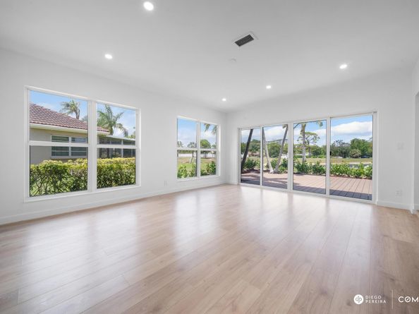 3011 N Palm Aire Drive, Pompano Beach FL 33069