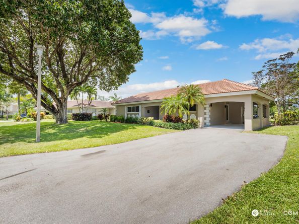 3011 N Palm Aire Drive, Pompano Beach FL 33069