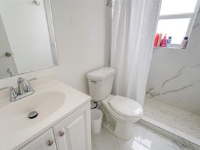 5310 NE 6th Ave C14, Oakland Park FL 33334