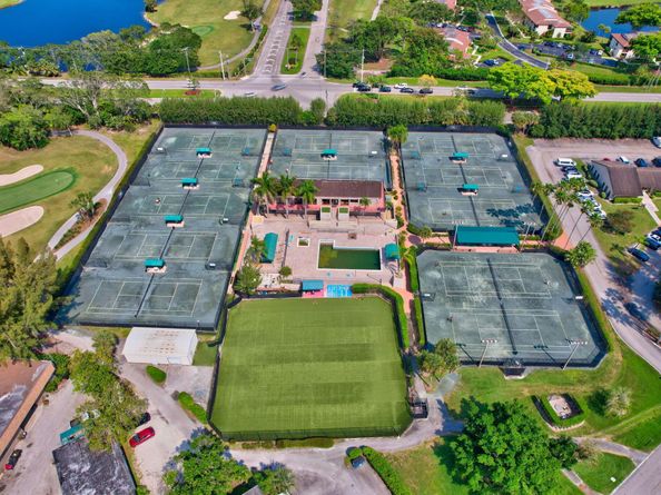 8315 Casa Del Lago F, Boca Raton FL 33433