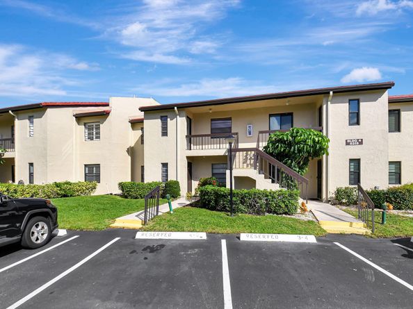 8315 Casa Del Lago F, Boca Raton FL 33433
