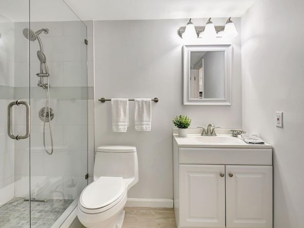 8315 Casa Del Lago F, Boca Raton FL 33433