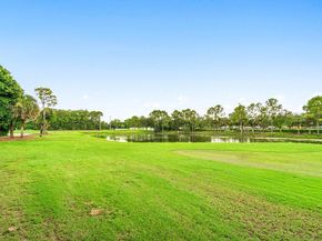 911 Forest Glen Lane, Wellington FL 33414