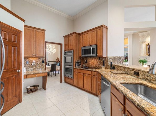 911 Forest Glen Lane, Wellington FL 33414