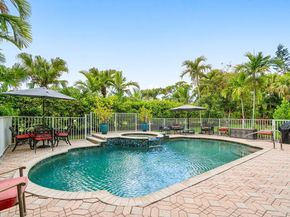 911 Forest Glen Lane, Wellington FL 33414
