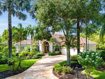 911 Forest Glen Lane