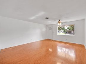 5031 SW 94th Way, Cooper City FL 33328