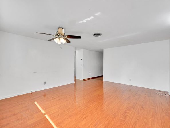 5031 SW 94th Way, Cooper City FL 33328