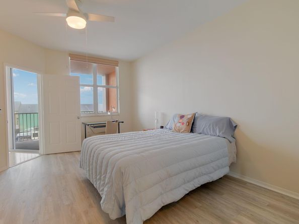 806 E Windward Way 405, Lantana FL 33462