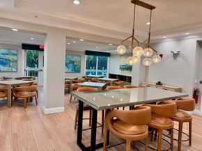 806 E Windward Way 405, Lantana FL 33462