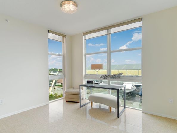 806 E Windward Way 405, Lantana FL 33462